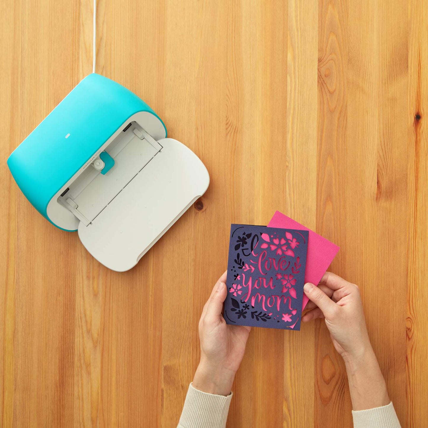Cricut Joy™ + Essentials Bundle