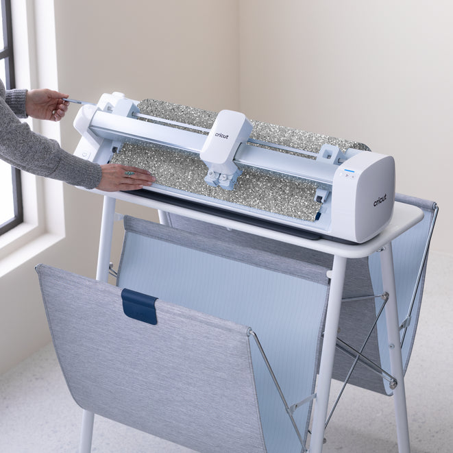 Smart Iron-On™ Glitter (25 in x 5 ft)