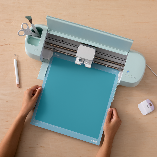 Cold-Activated, Colour-Changing Vinyl – Permanent